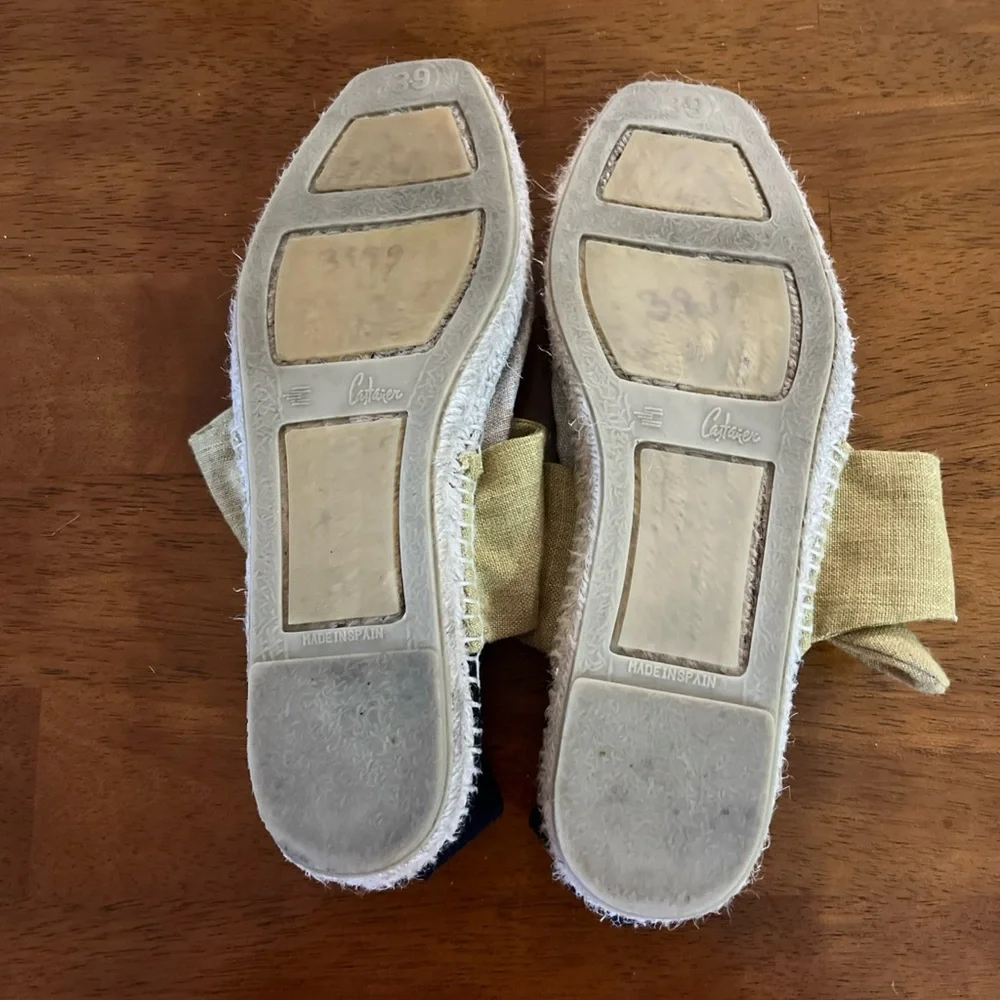 Castaner women Flat Bow shoes Size 9